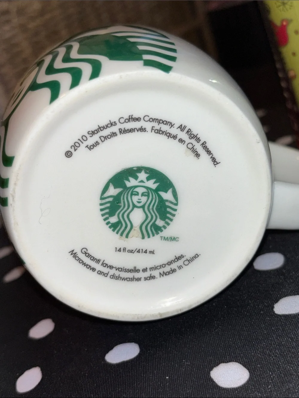 EUC STARBUCKS BUNDLE. One porcelain Canister, two Coffee cups and a kids to go c